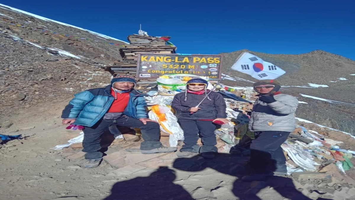 Narphu Valley Trek